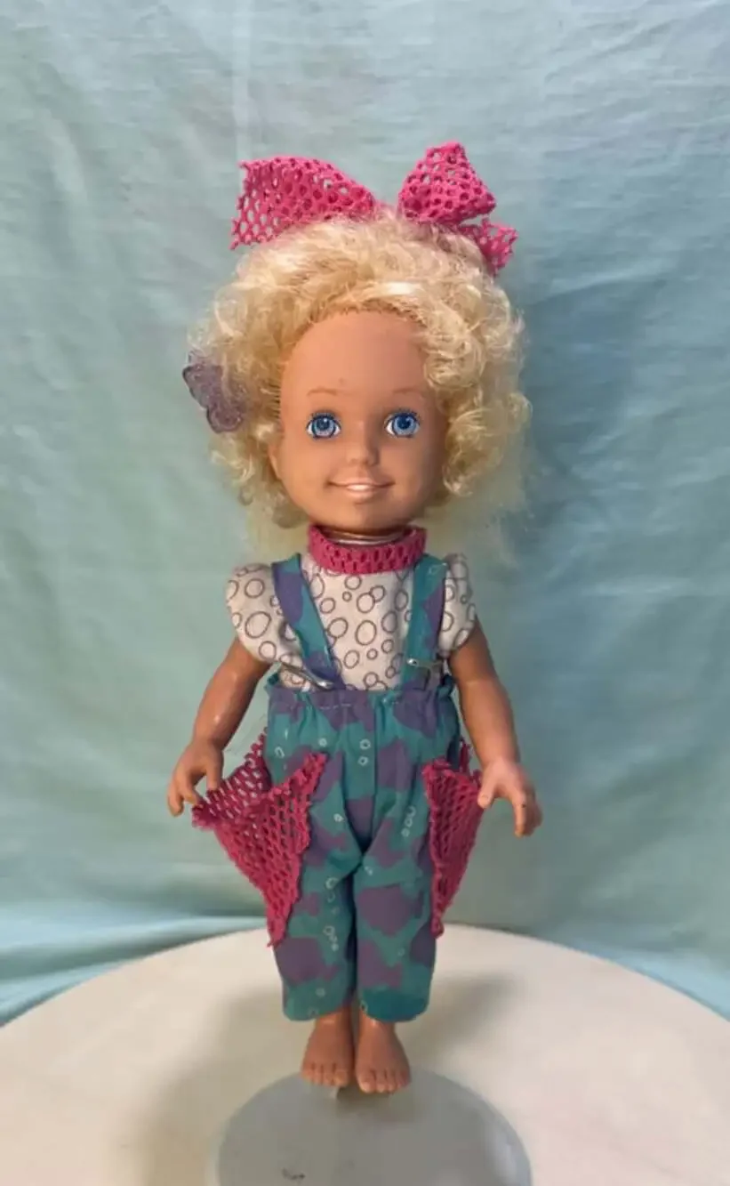 Vintage 1987 Playskool Dolly Surprise Holly Doll-Hair Grows-Works